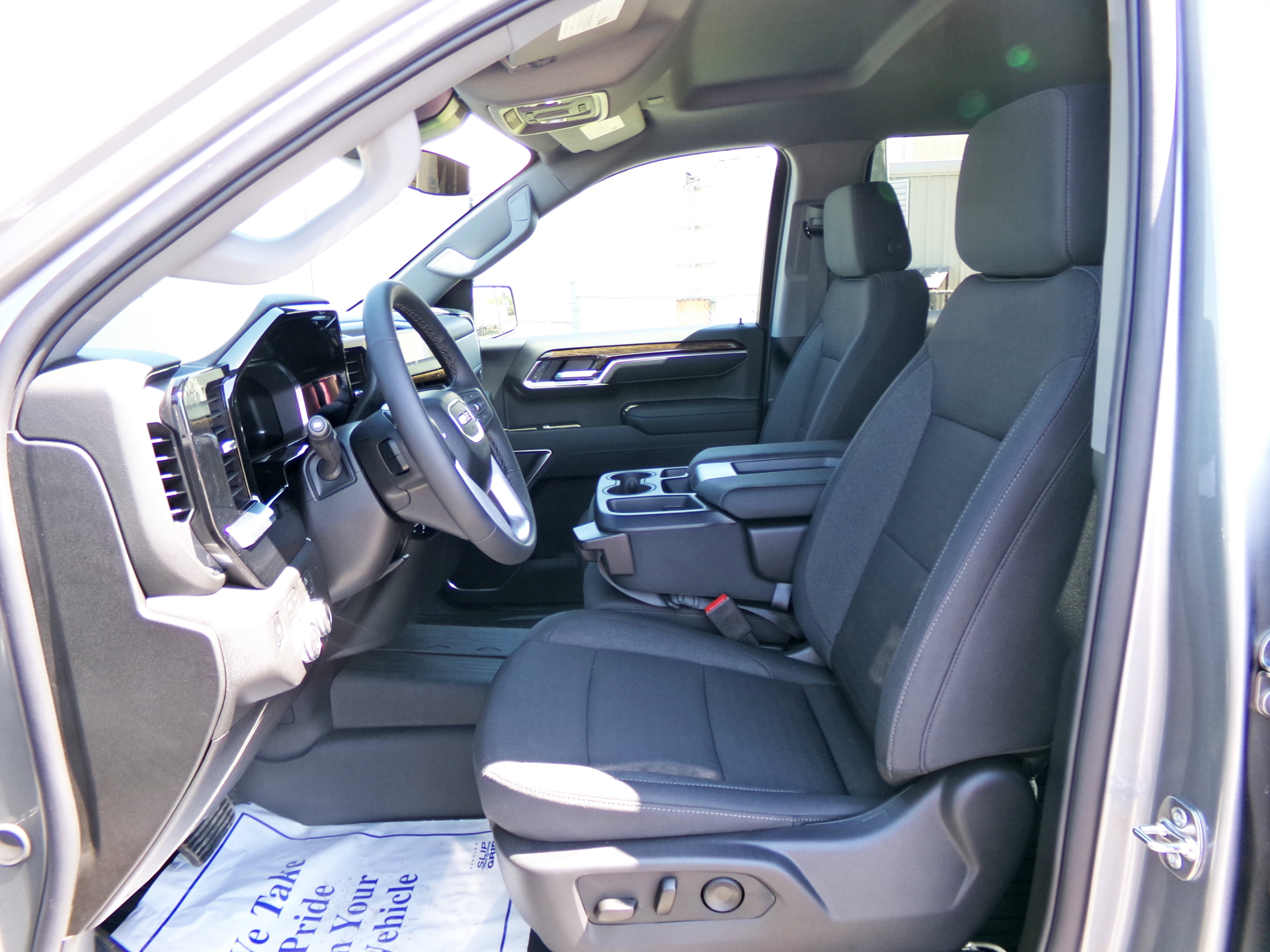 New 2026 GMC Sierra 1500 SLE w/ X31 Off-Road Package image 12