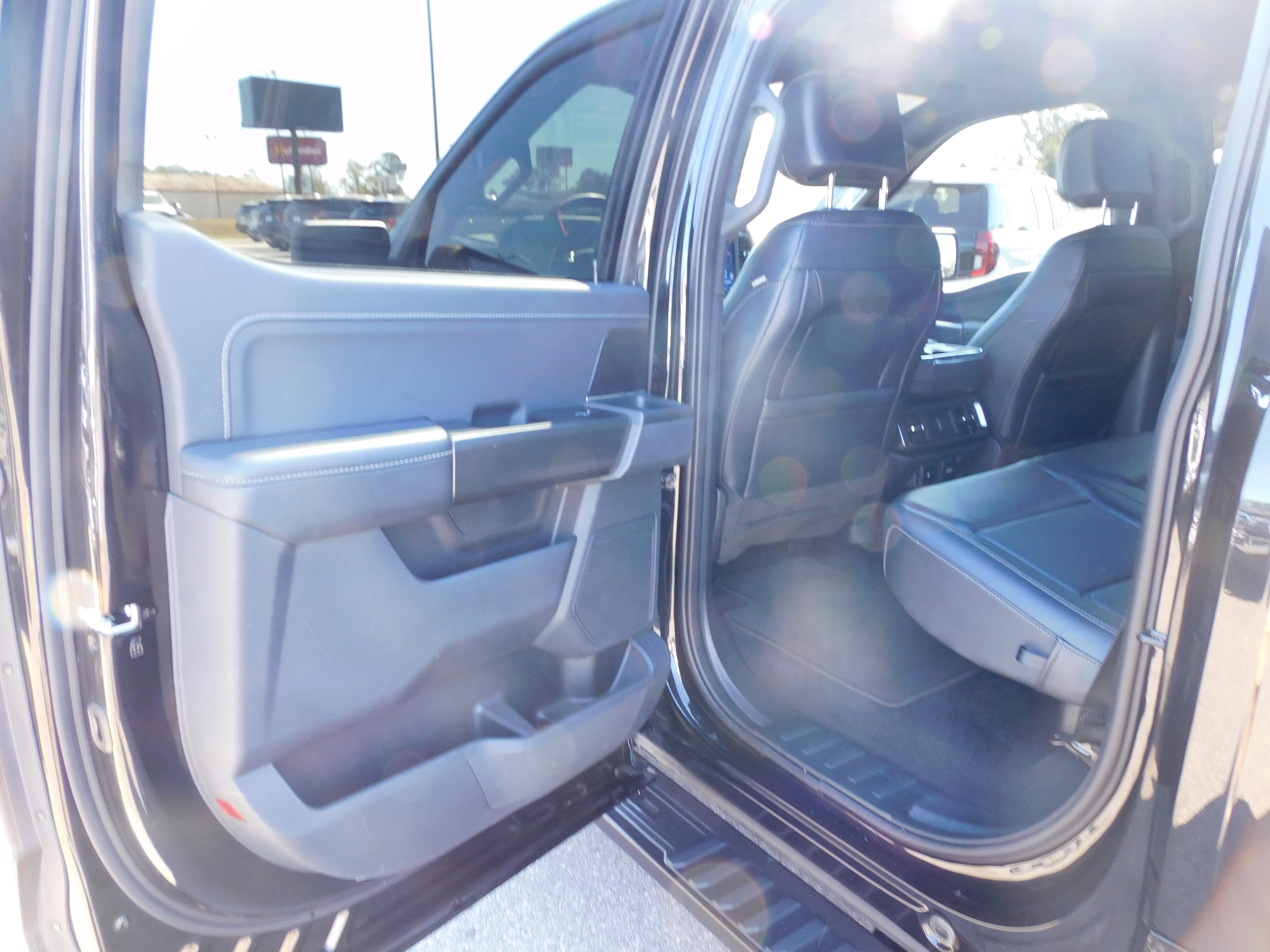Used 2023 Ford F150 XLT w/ Equipment Group 302A High image 13