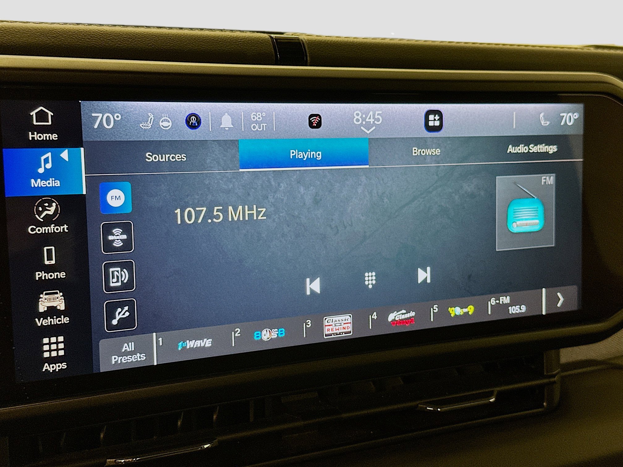 Used 2025 Jeep Wrangler Unlimited Sahara AWD/4WD image 21