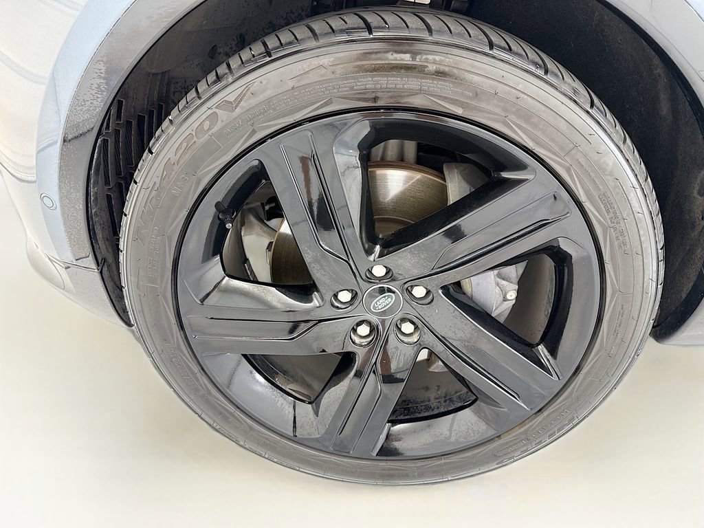 Used 2022 Land Rover Discovery HSE R-Dynamic AWD/4WD image 30