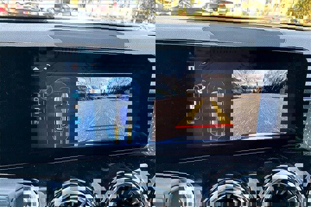 Certified 2025 Mercedes-Benz GLB 250 4MATIC image 17