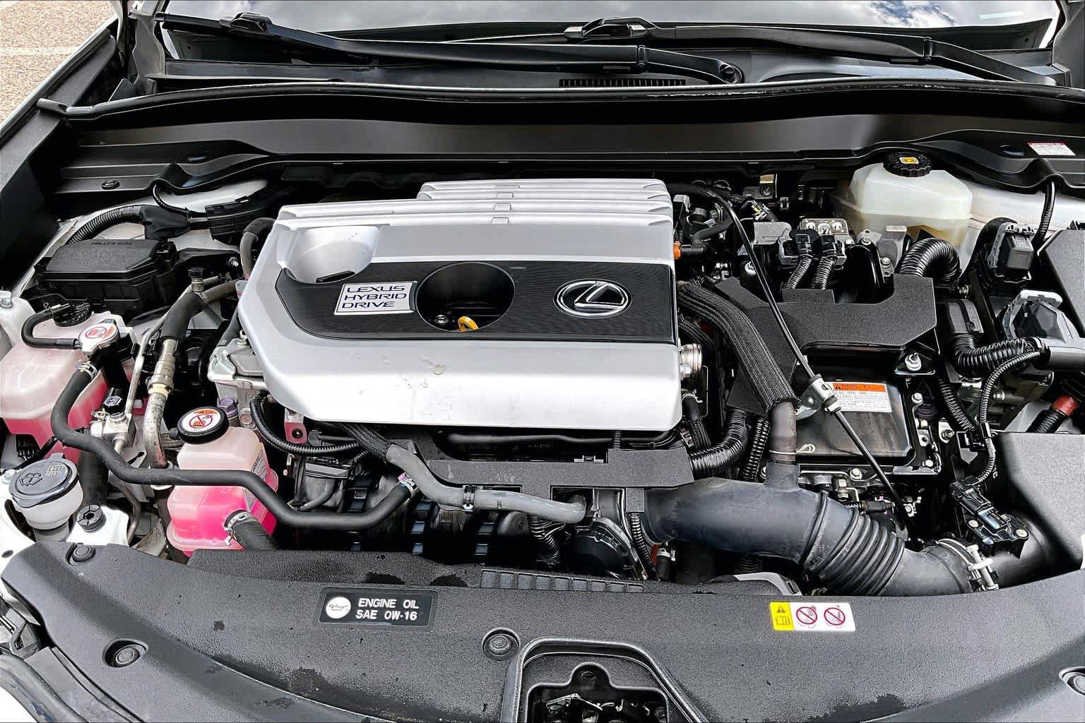 Used 2020 Lexus UX 250h w/ Premium Package image 31