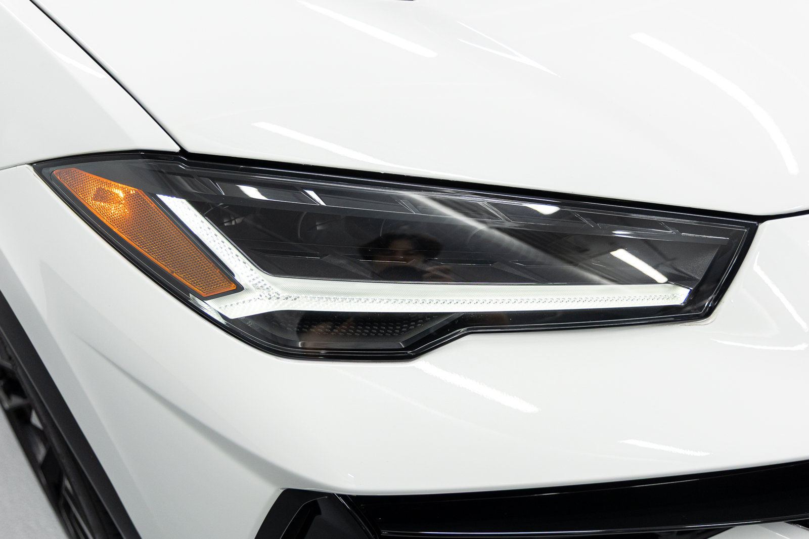 Used 2024 Lamborghini Urus S AWD/4WD image 15