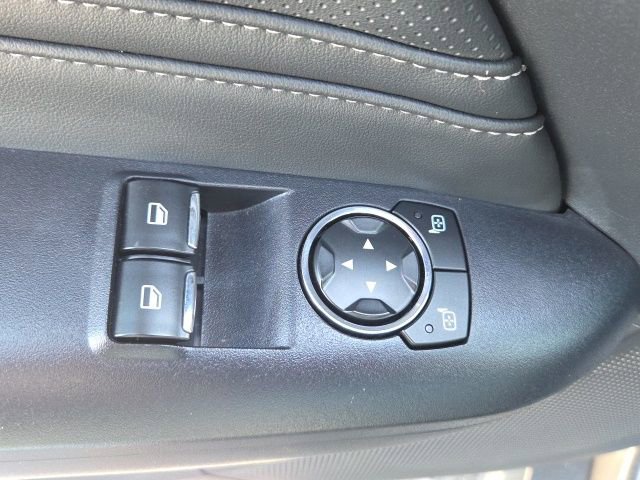 Used 2025 Ford Mustang Premium image 16