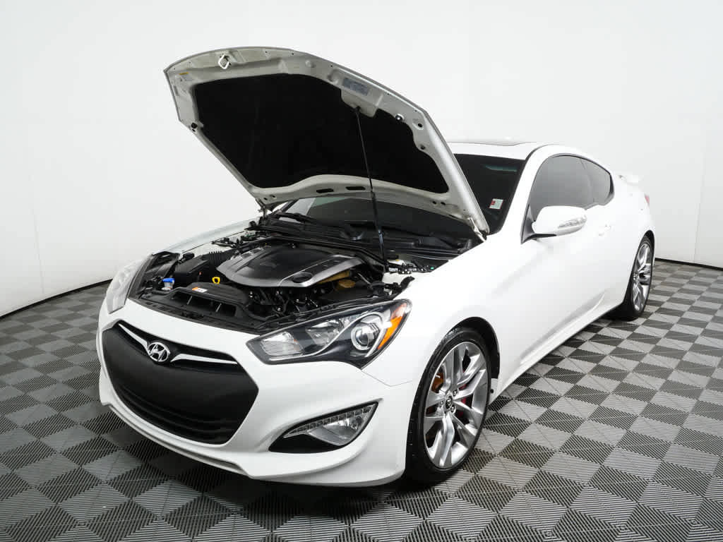 Used 2013 Hyundai Genesis 3.8 image 26