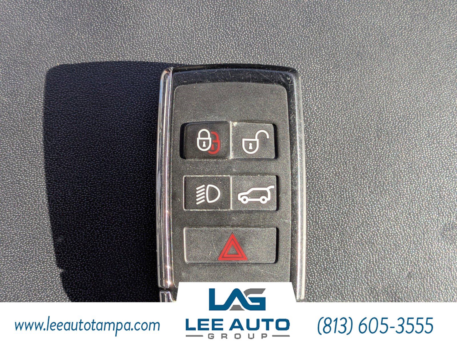 Used 2018 Land Rover Discovery HSE AWD/4WD image 30