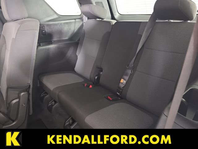 Used 2023 Chevrolet Traverse LT image 20
