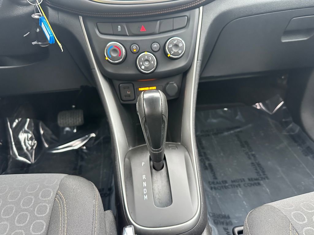 Used 2020 Chevrolet Trax LS FWD image 11