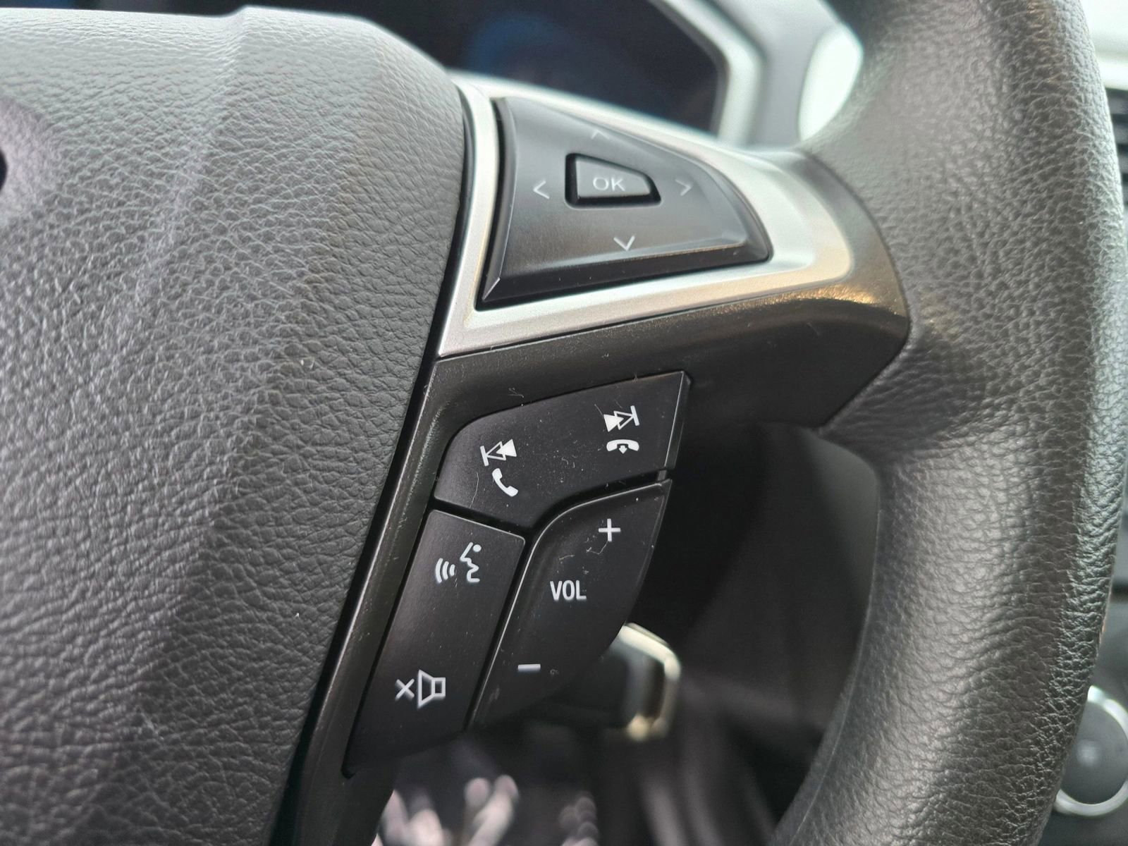 Used 2016 Ford Fusion SE image 21