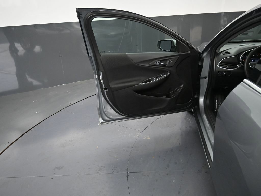 Used 2023 Chevrolet Malibu LT image 25