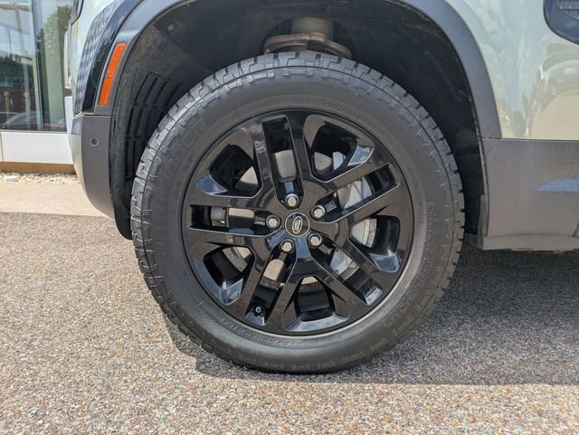 Used 2020 Land Rover Defender 110 SE AWD/4WD image 12