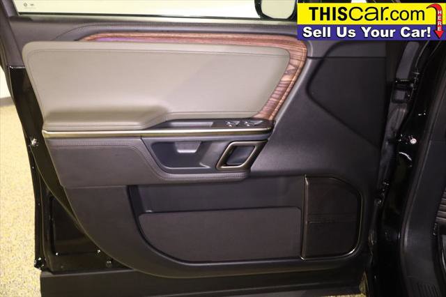 Used 2023 Rivian R1S Adventure image 33