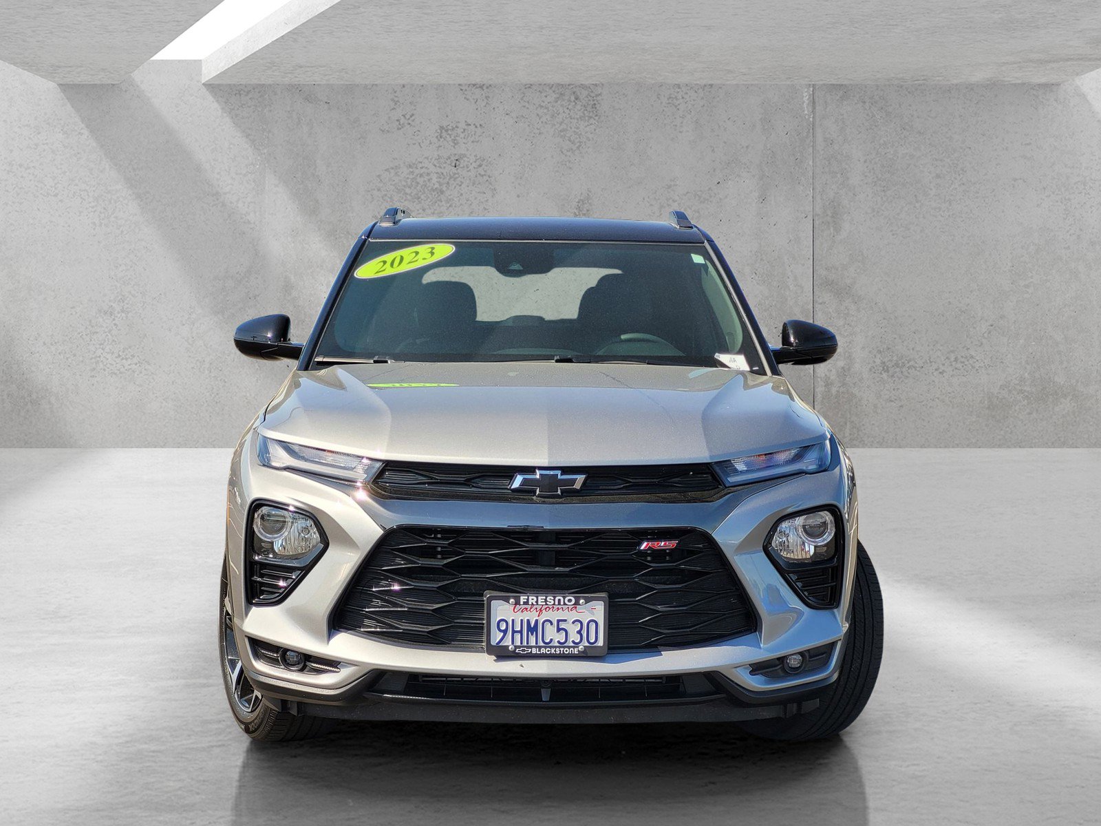 Used 2023 Chevrolet TrailBlazer RS w/ Sun and Liftgate Package image 2