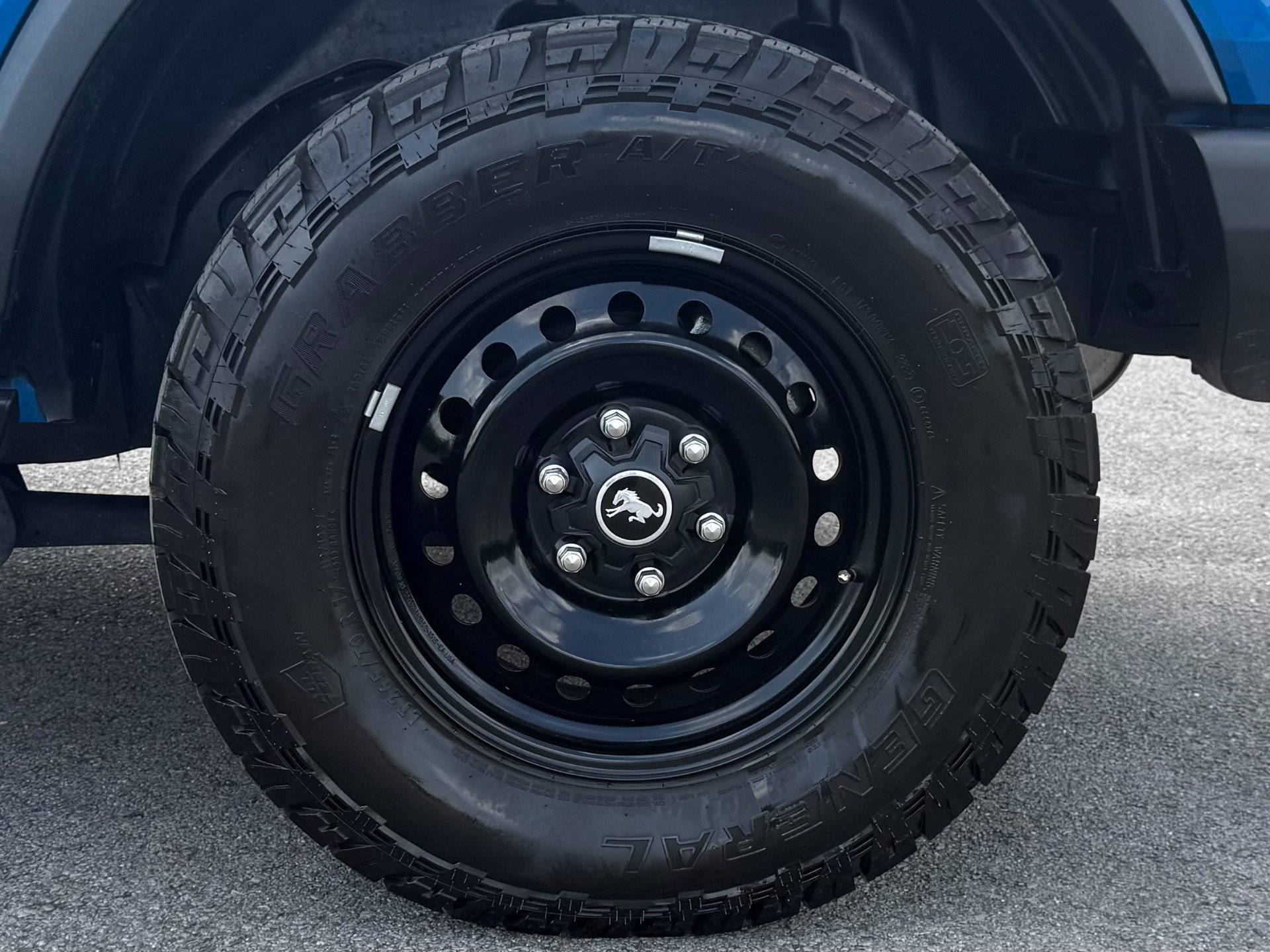 Used 2022 Ford Bronco Black Diamond AWD/4WD image 41