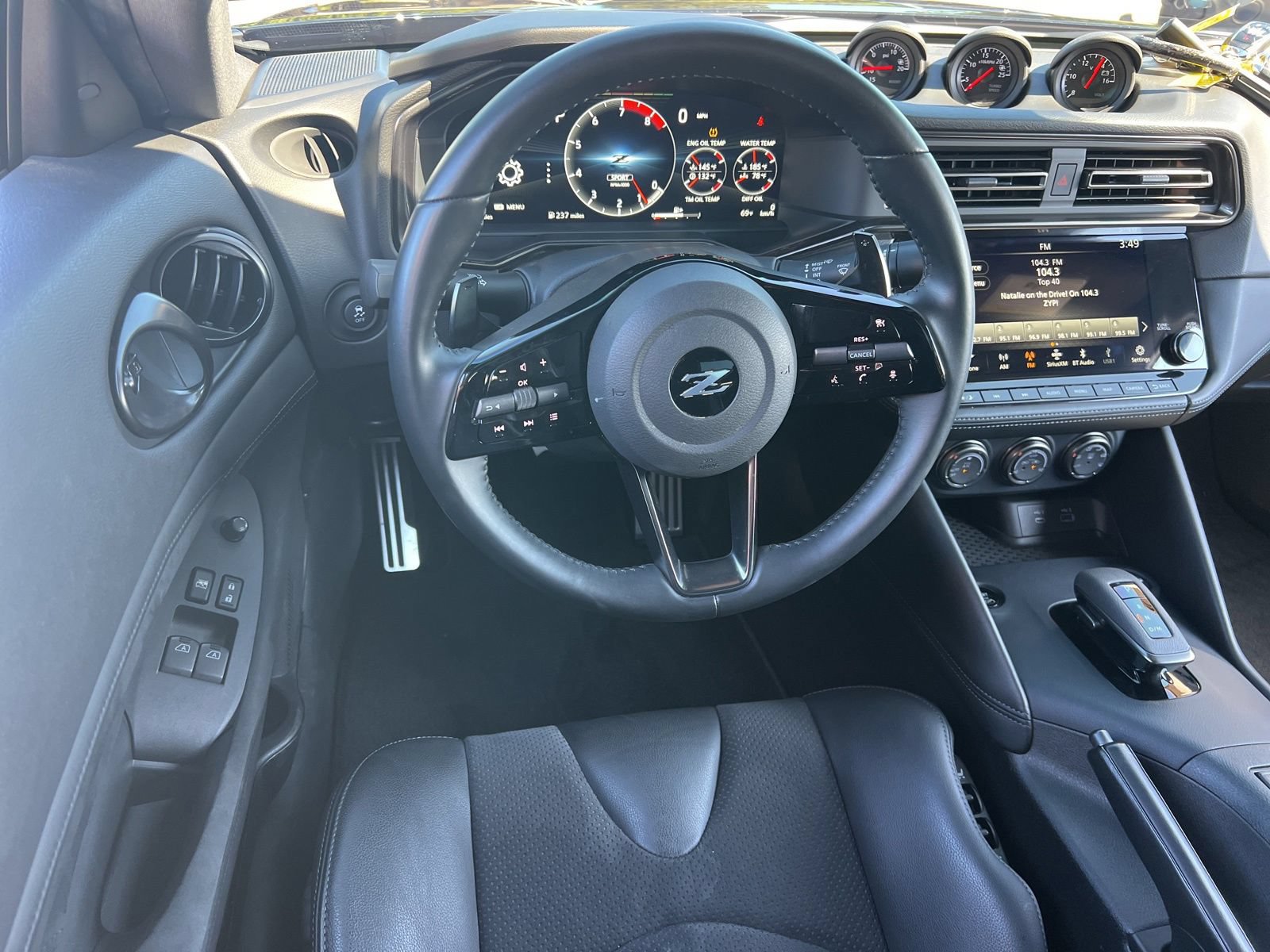 Used 2024 Nissan Z Performance w/ Floor Mat Package RWD image 28