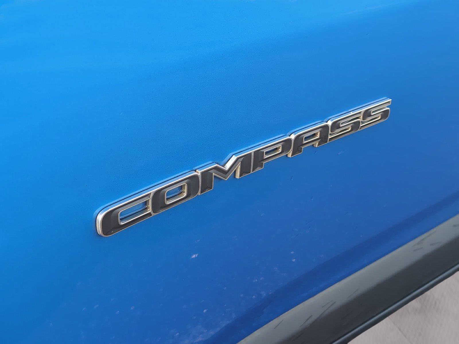 Used 2018 Jeep Compass Latitude w/ Popular Equipment Group image 10