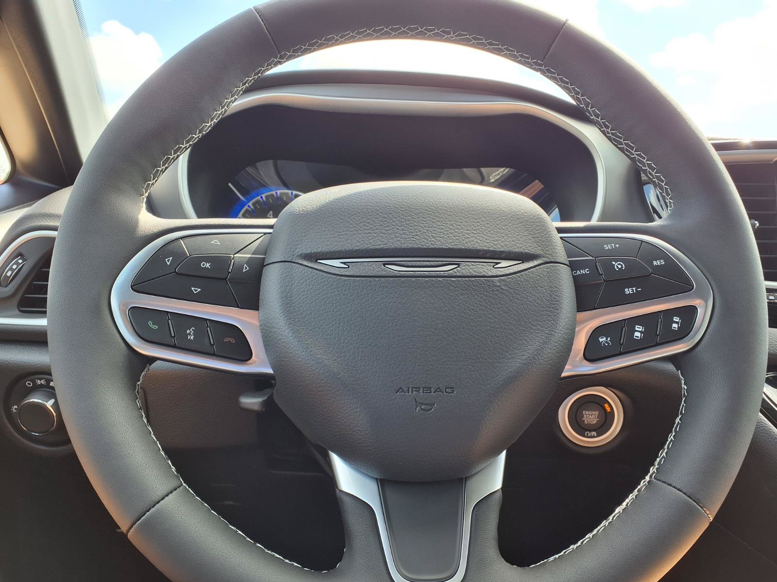 New 2027 Chrysler Pacifica LX FWD image 11