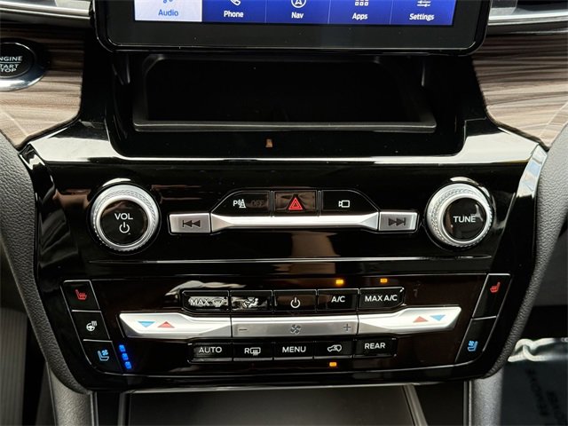 Certified 2022 Ford Explorer Limited w/ Equipment Group 301A image 12