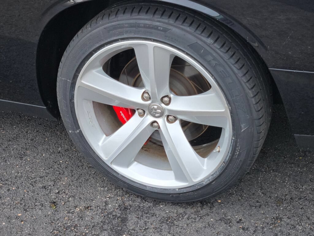 Used 2009 Dodge Challenger SRT8 RWD image 11