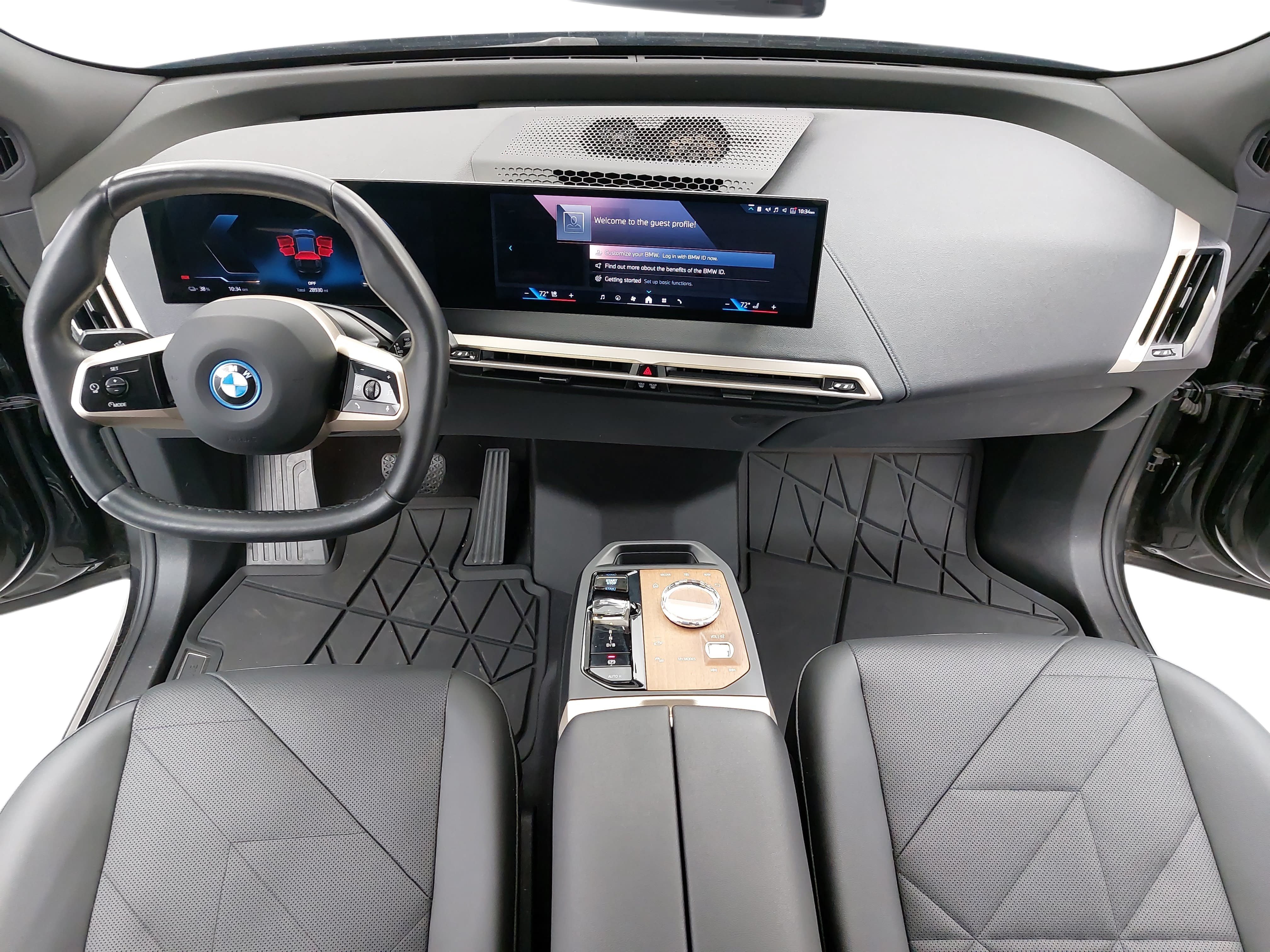 Used 2024 BMW iX xDrive50 w/ Premium Package AWD/4WD image 11