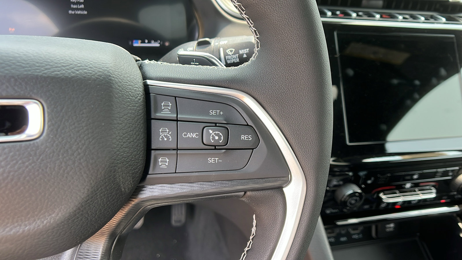 New 2025 Jeep Grand Cherokee 4WD image 26