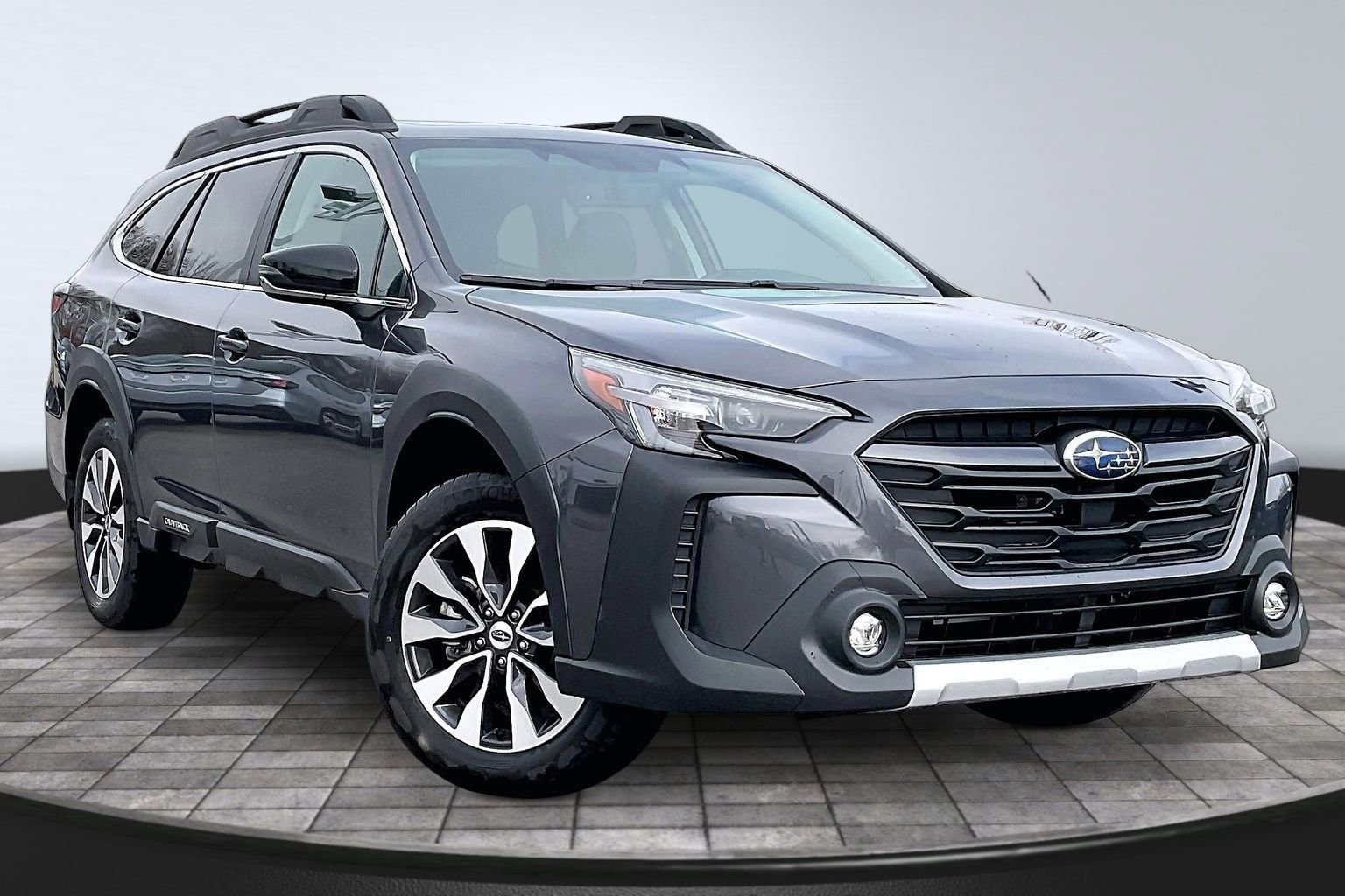 Certified 2025 Subaru Outback Limited AWD/4WD image 10