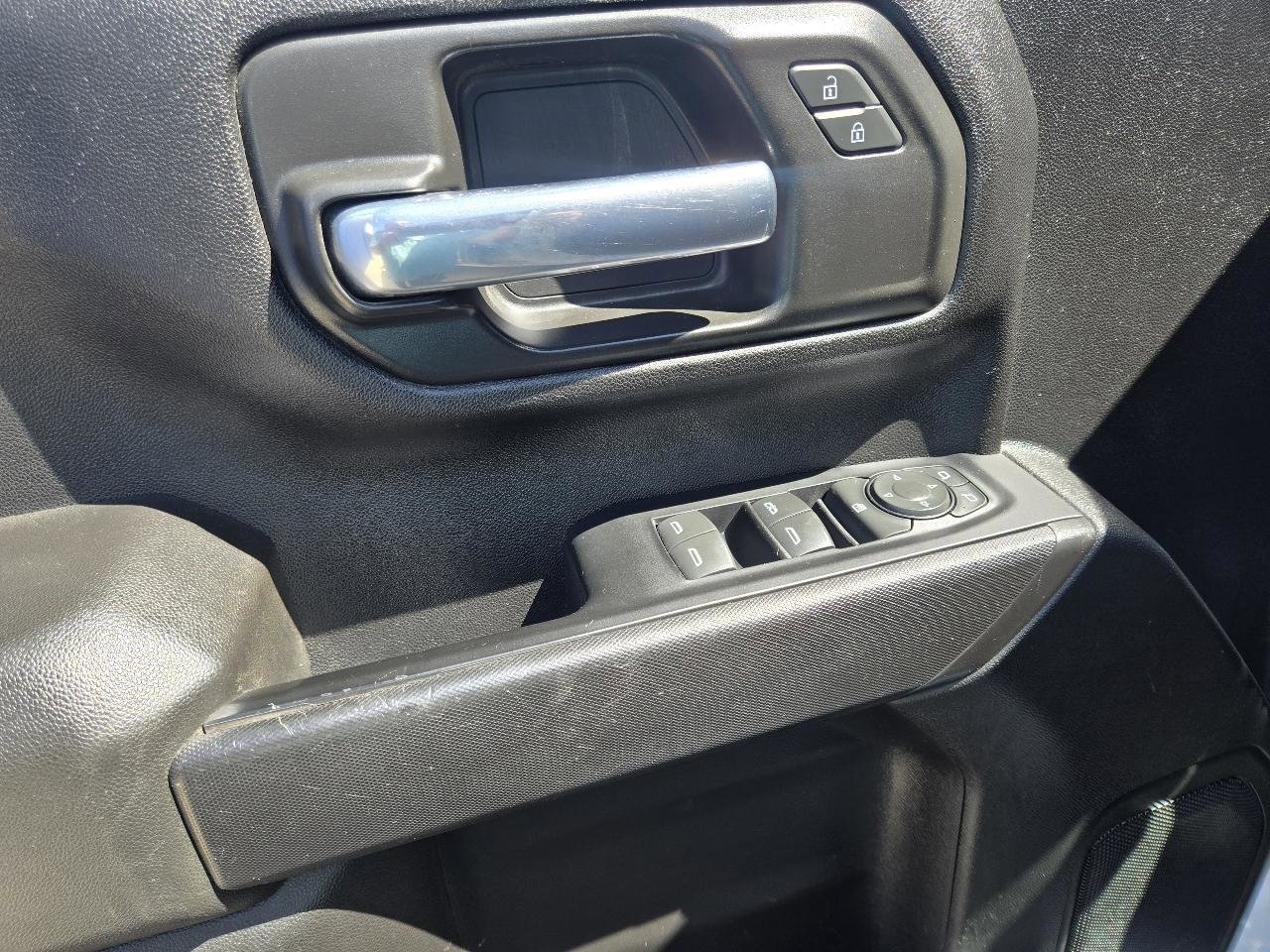 Used 2023 GMC Sierra 3500 Pro w/ Convenience Package image 9