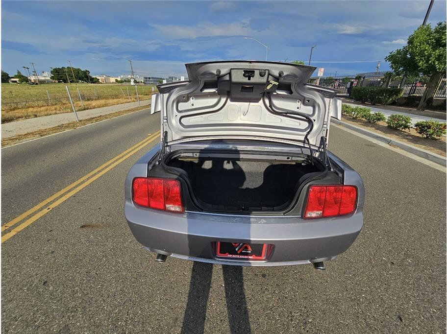 Used 2007 Ford Mustang GT RWD image 30