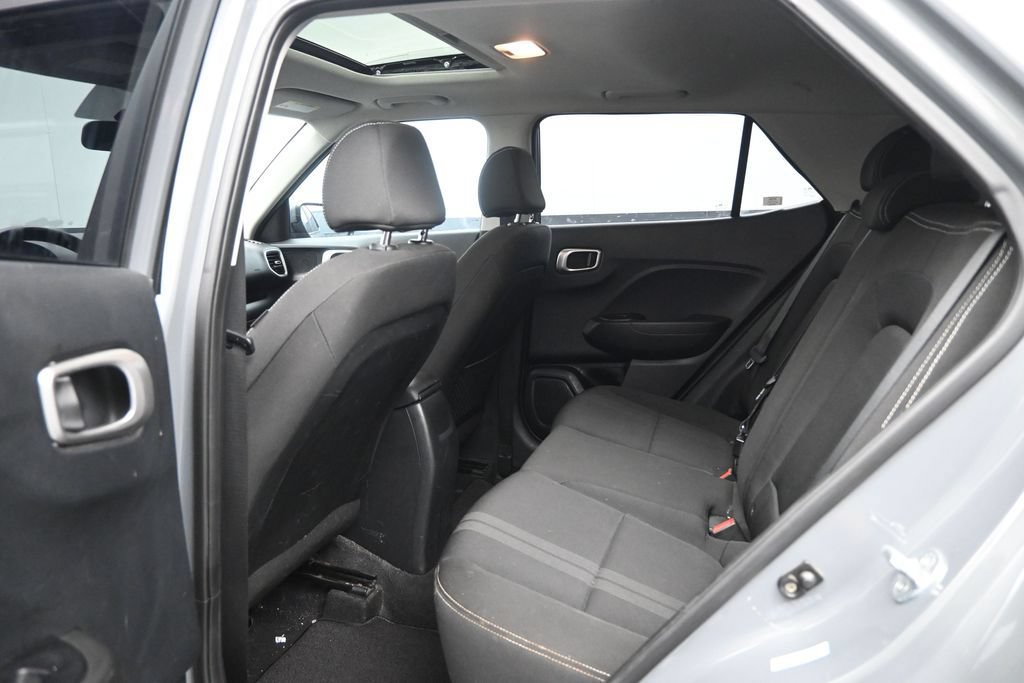 Certified 2023 Hyundai Venue SEL FWD image 25