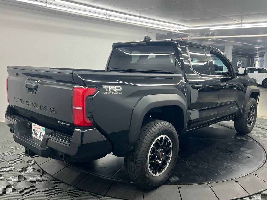 Used 2025 Toyota Tacoma TRD Off-Road image 3