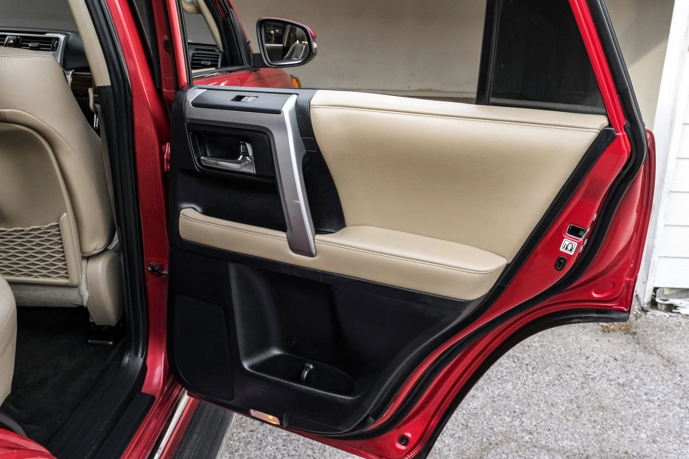 Used 2014 Toyota 4Runner Limited image 50