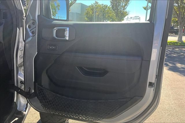 Used 2018 Jeep Wrangler Unlimited Rubicon AWD/4WD image 23