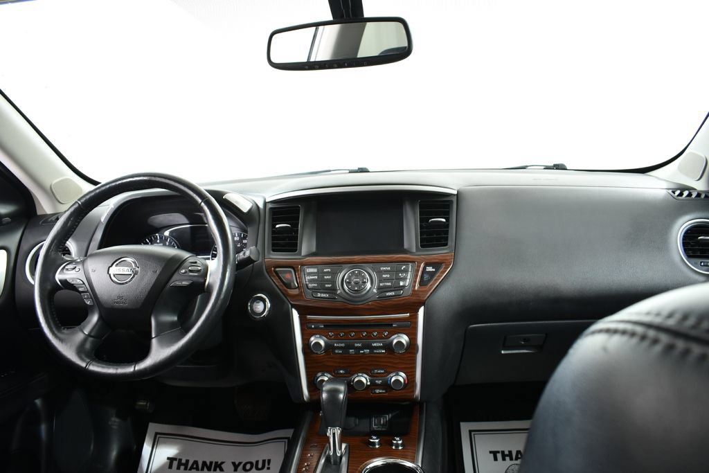 Used 2019 Nissan Pathfinder Platinum AWD/4WD image 7