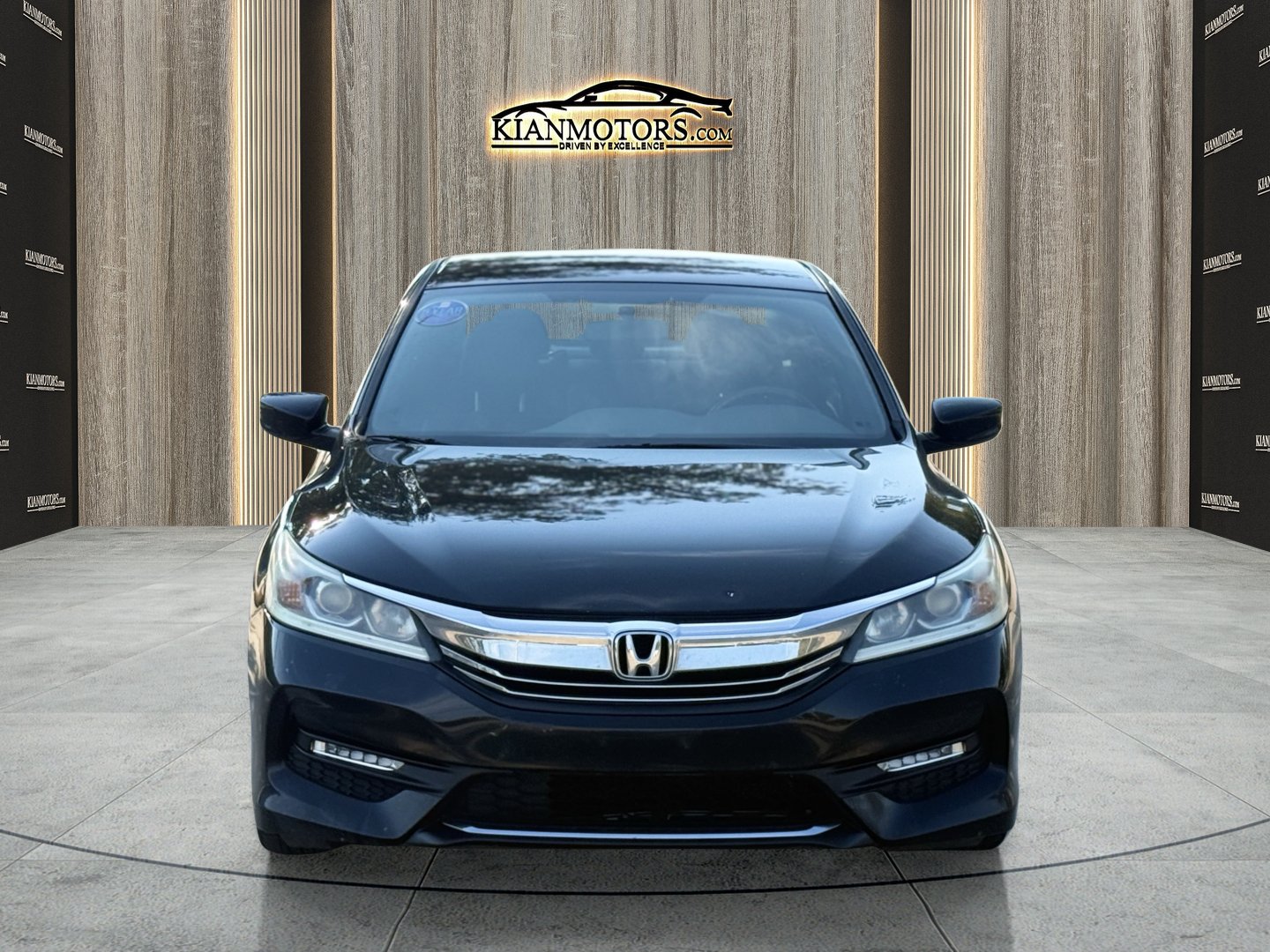 Used 2017 Honda Accord Sport image 6