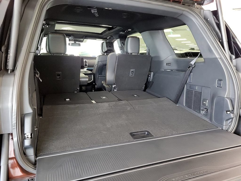 New 2027 Ford Expedition Tremor w/ Driver's Package AWD/4WD image 7