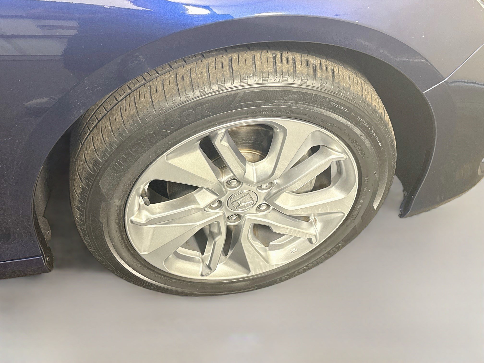 Used 2019 Honda Accord LX image 32