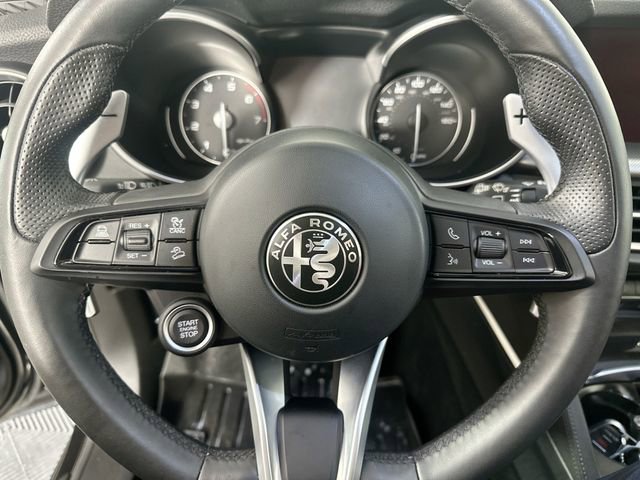 Used 2023 Alfa Romeo Stelvio Veloce AWD/4WD image 22