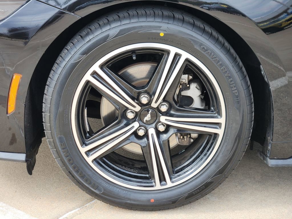 Used 2024 Ford Mustang Premium image 15