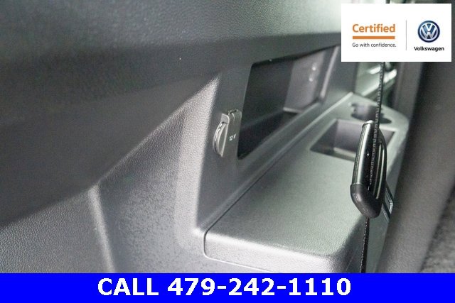 Certified 2024 Volkswagen Atlas SE w/ Black Wheel Package image 36