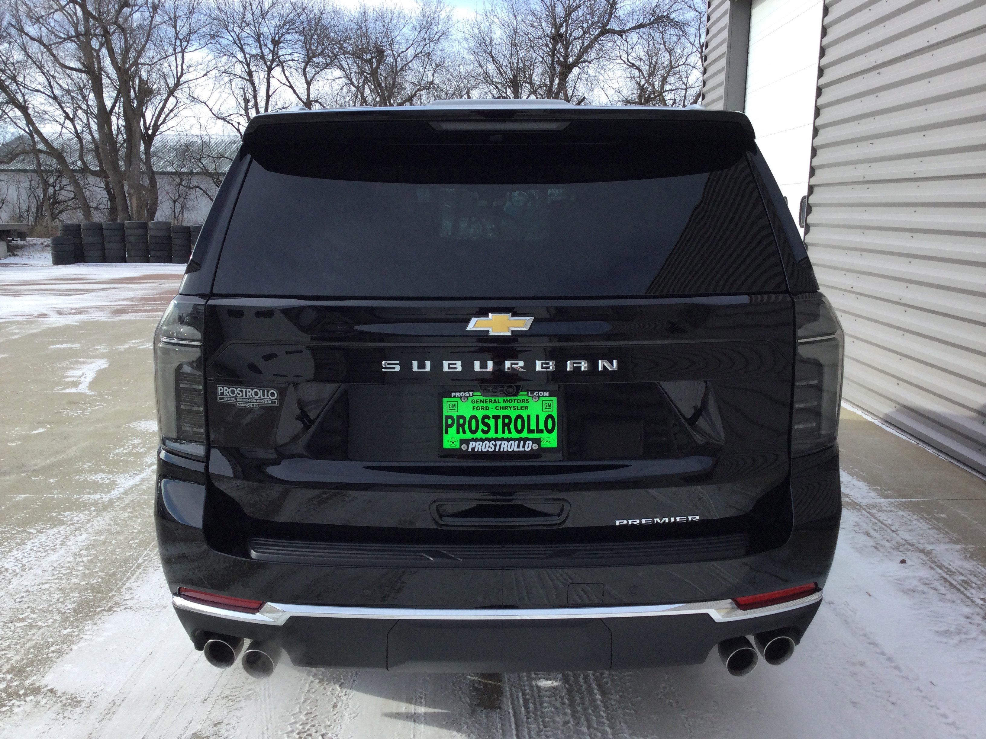 New 2026 Chevrolet Suburban Premier image 4