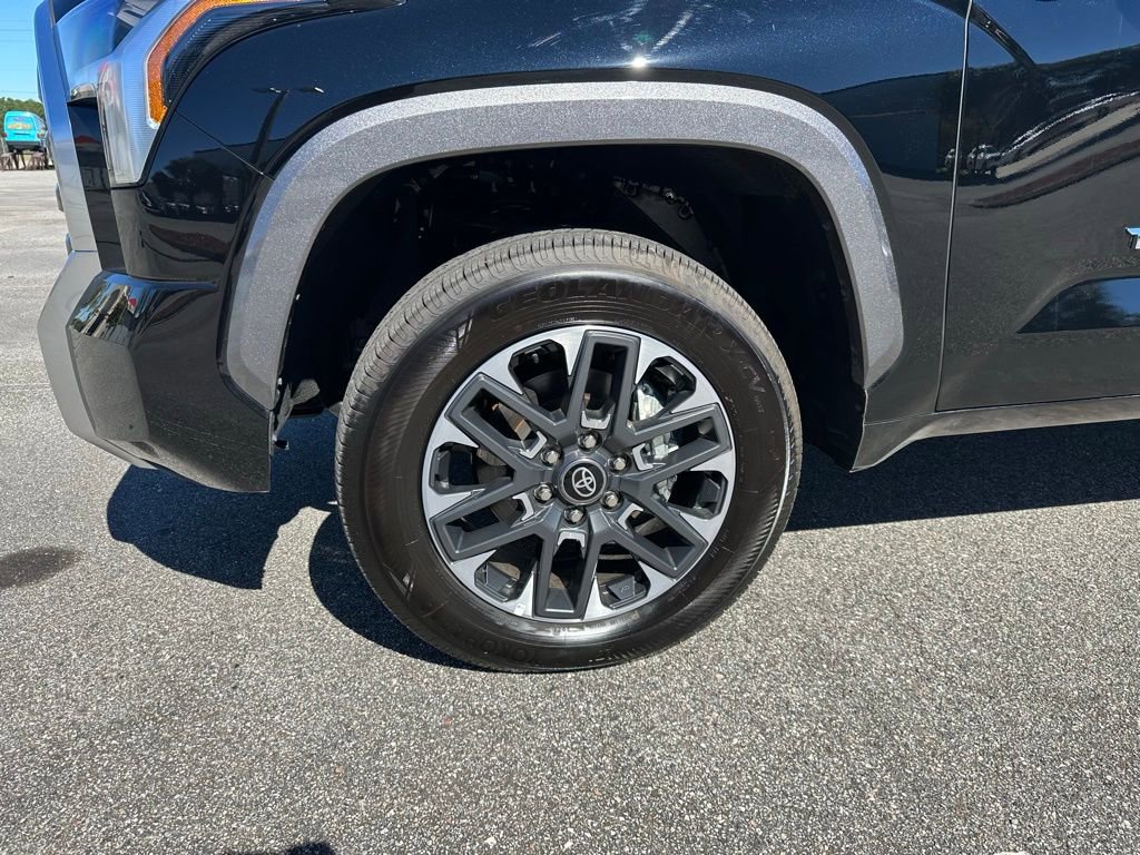 Used 2025 Toyota Tundra Limited image 10