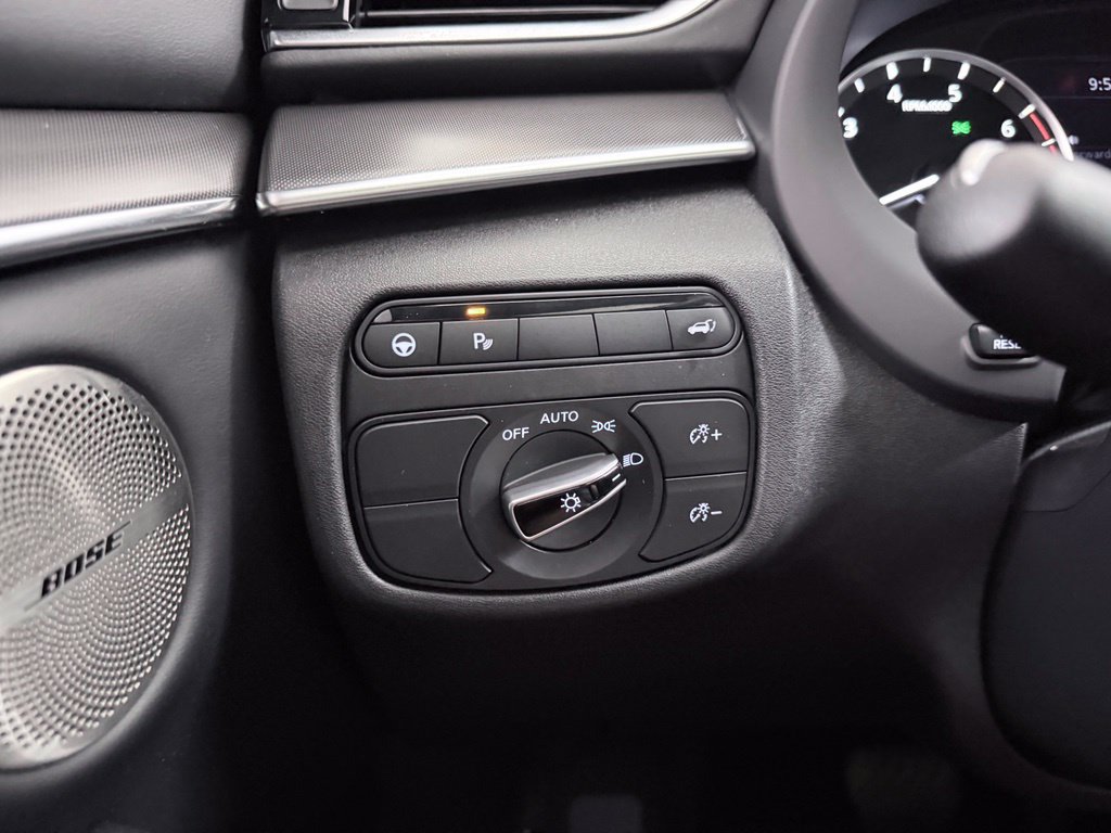 Certified 2023 INFINITI QX50 Luxe FWD image 23
