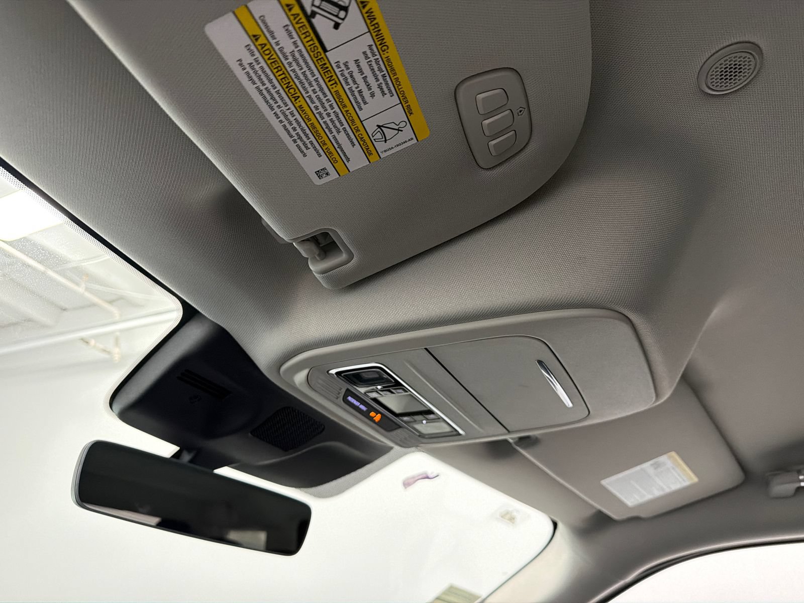 New 2026 Lincoln Navigator L Premier AWD/4WD image 34