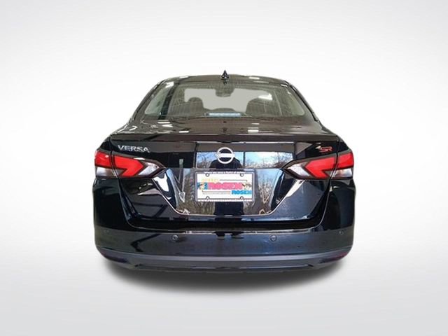 New 2025 Nissan Versa SR w/ Trunk Package image 4