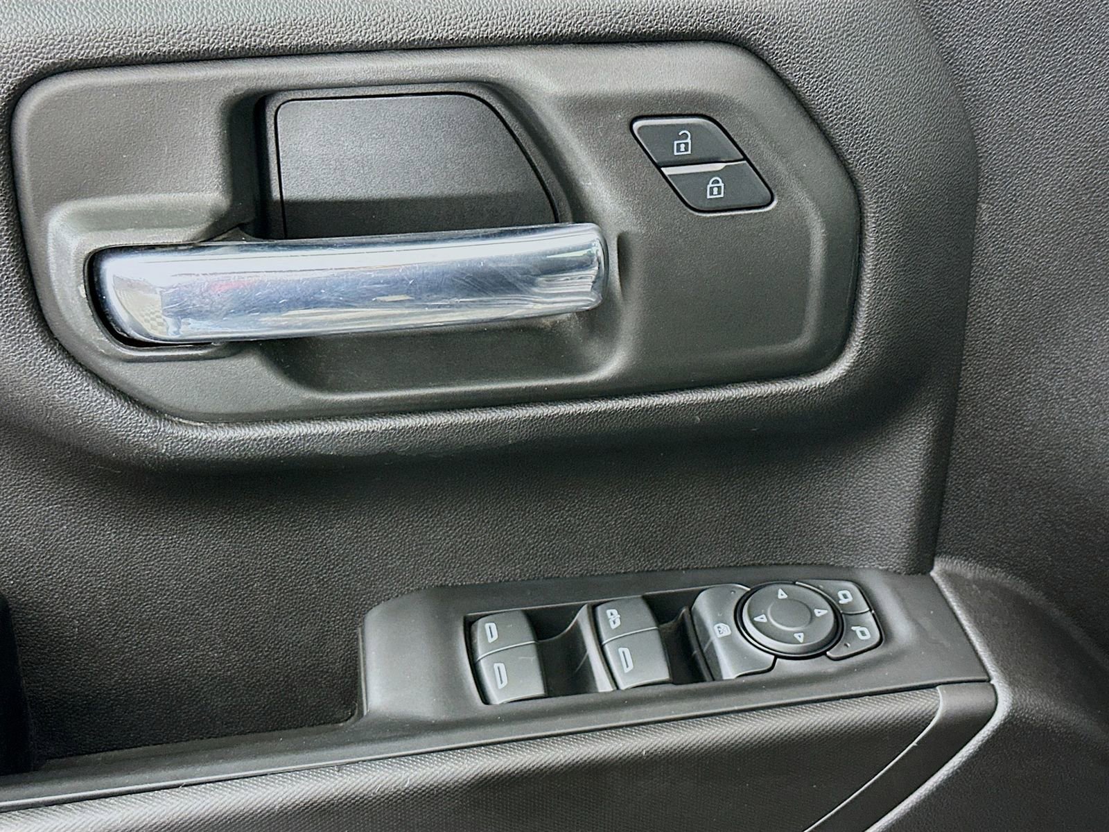 Used 2022 Chevrolet Silverado 1500 Custom Trail Boss w/ Safety Confidence Package image 19