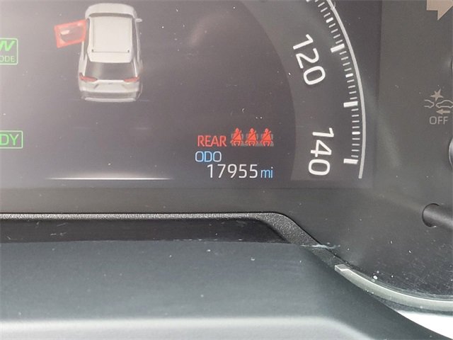 Used 2023 Toyota RAV4 SE image 32