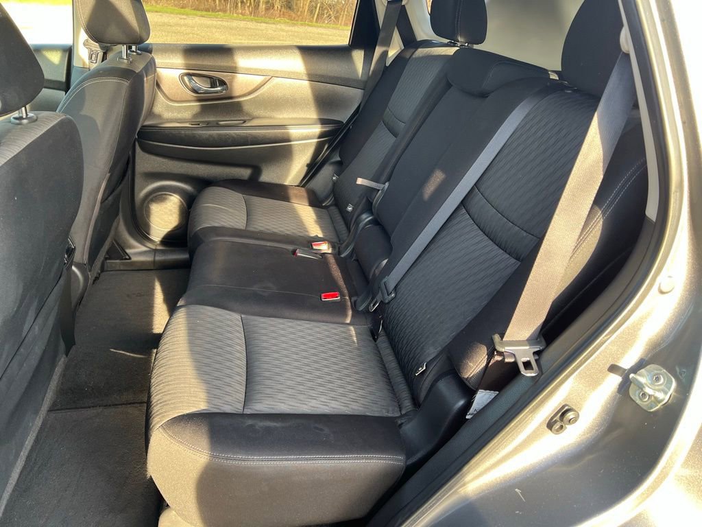 Used 2019 Nissan Rogue SV w/ Premium Package image 22