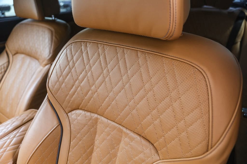 Certified 2022 BMW 750i xDrive w/ Autobahn Package image 23