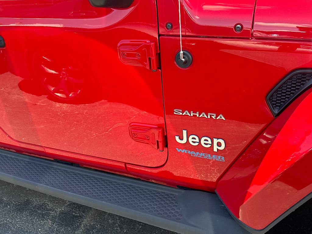 Used 2022 Jeep Wrangler Unlimited Sahara w/ Cold Weather Group AWD/4WD image 5