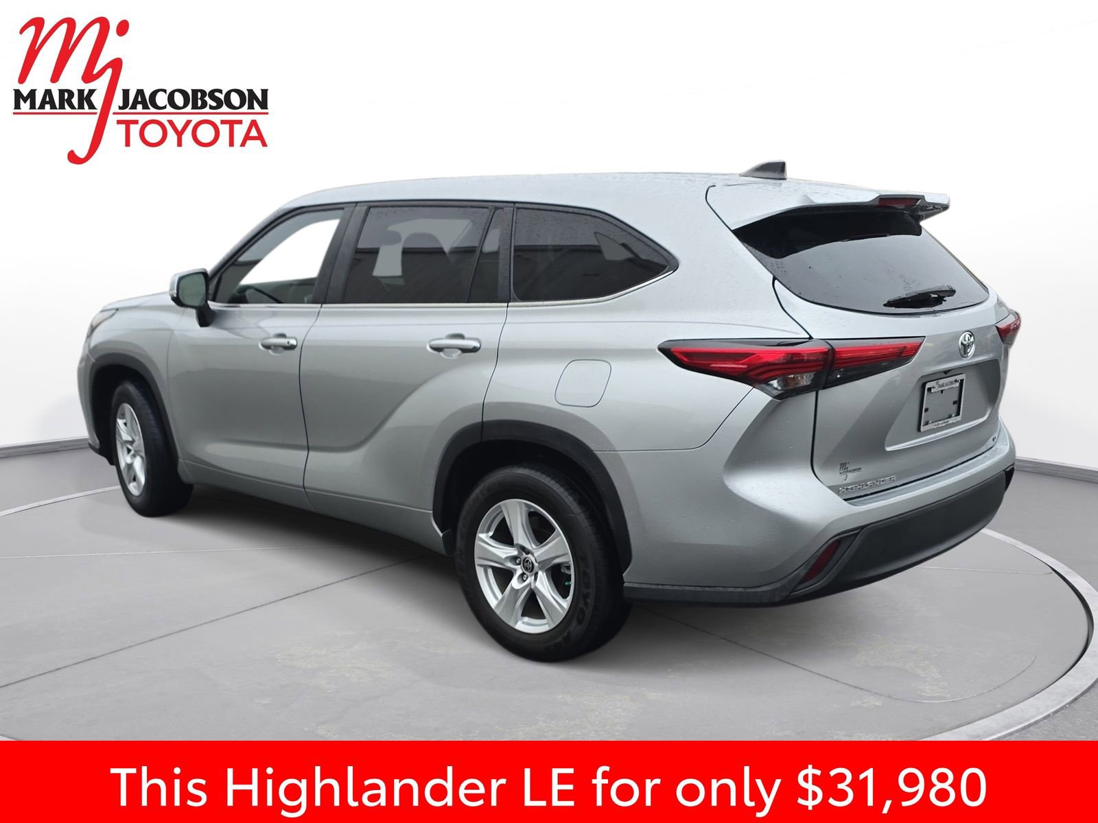 Used 2023 Toyota Highlander LE image 13